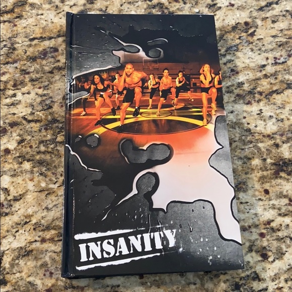 10 beach body Cds. - Picture 1 of 3